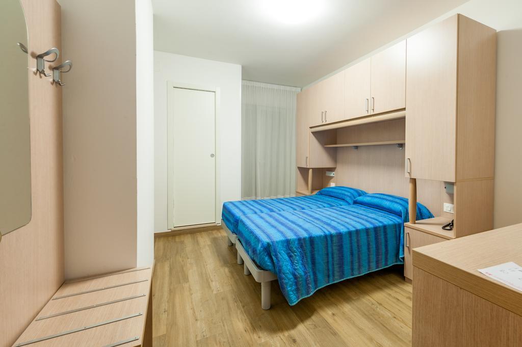 Hotel Garni Losanna Bibione Quarto foto